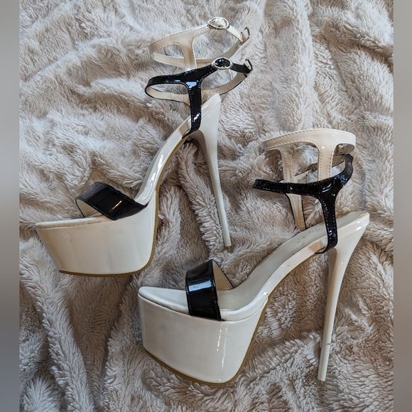 Stiletto Pleasers Pumps with Ankle & Toe Straps - Picture 2 of 7